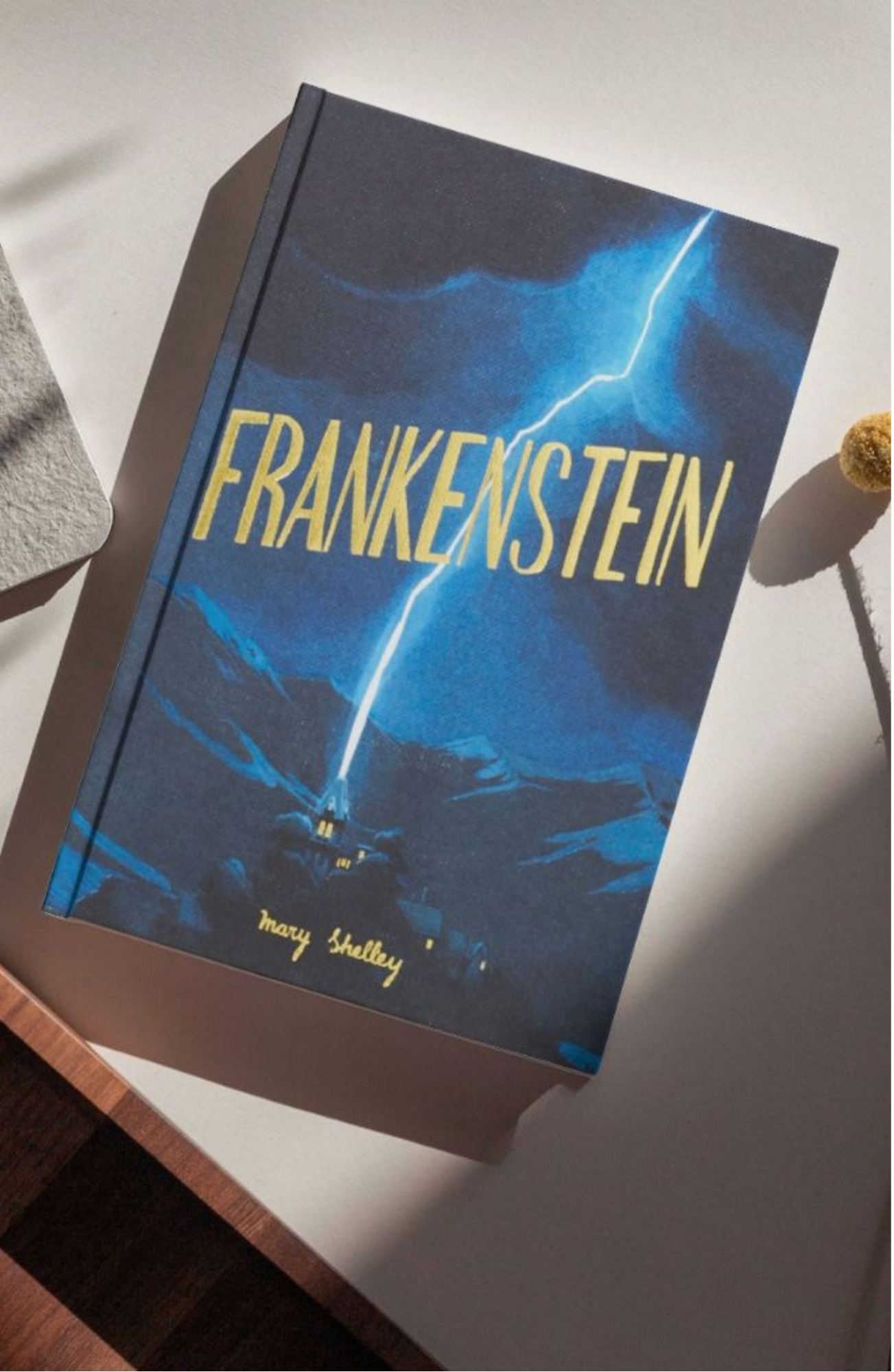 Classic Novels l Wordsworth Collectors Edition l Frankenstein - Mary Shelly - Victor Frankenstein’s tragic creation and the chilling consequences, Now Only £9.99